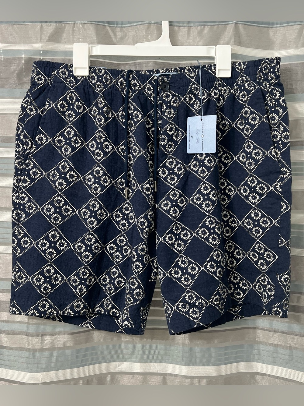 Joseph Abboud Blue Diamond Printed Dobby Shorts - Modern Fit